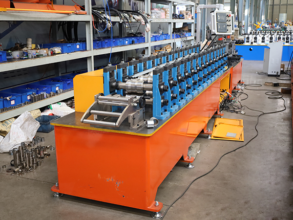 Cap Lock Light Gauge Steel Framing Machine