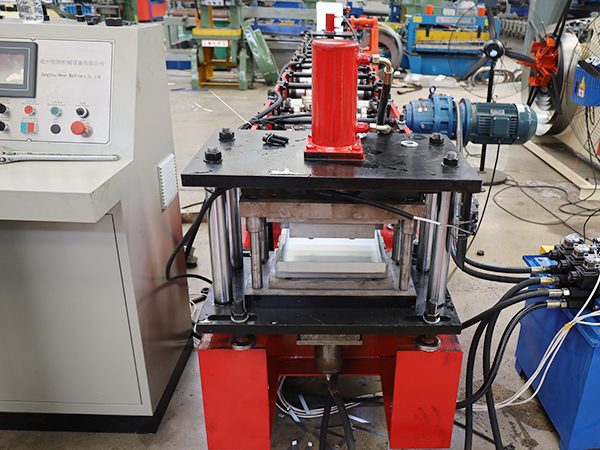 Rack Pallet Forming Machine