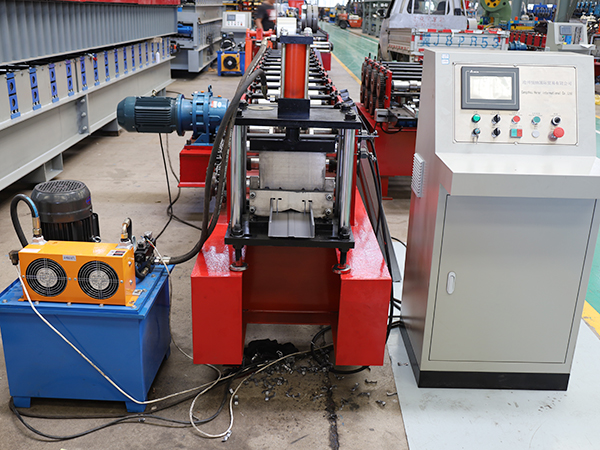 Rack Roll Forming Machine