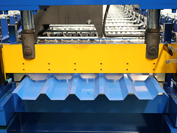High Speed Single Layer Roofing Machine