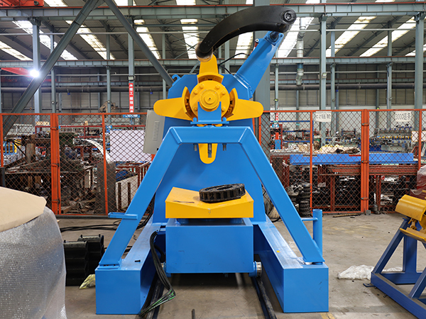 Automatic Decoiler Machine